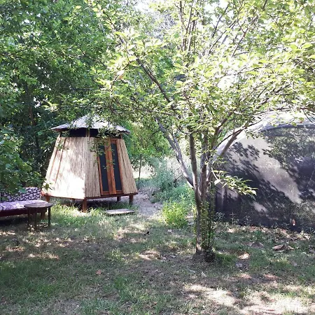 Offroad House Kapslový hotel Kemer